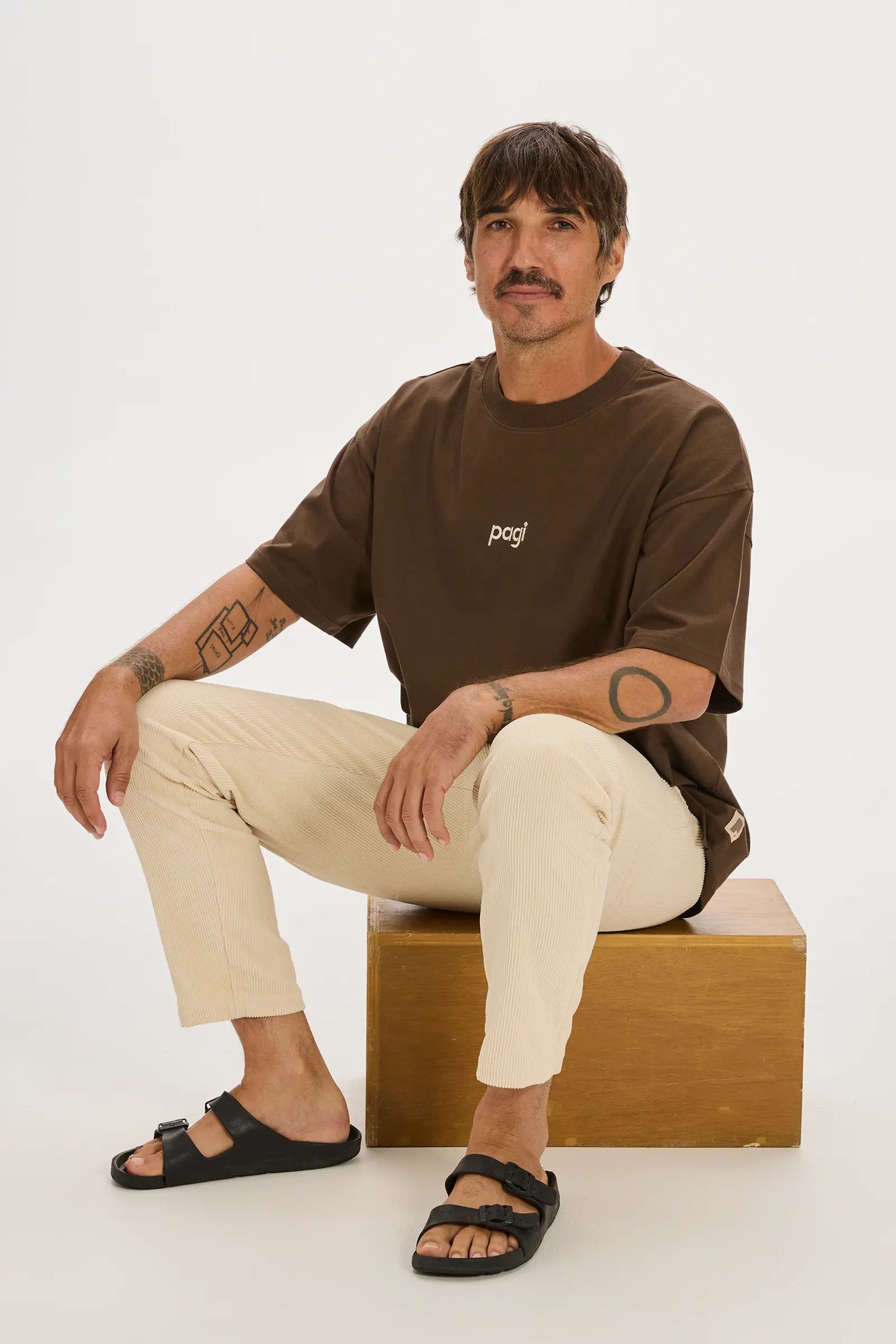 Oversized Pagi Tee Brown