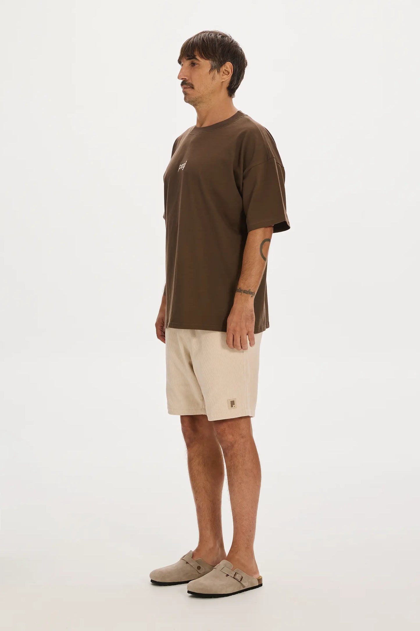 Oversized Pagi Tee Brown
