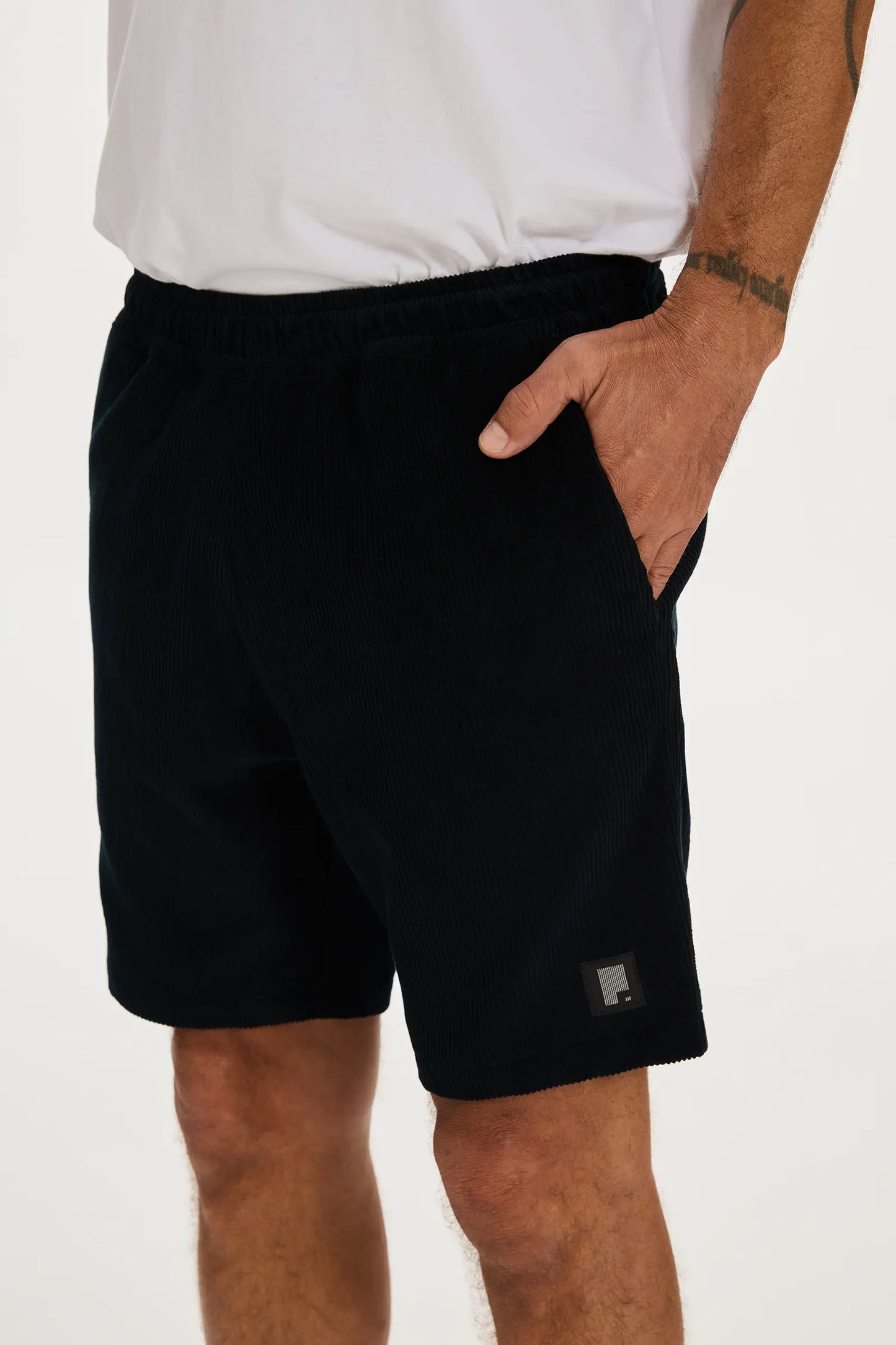 Manchester Short Black