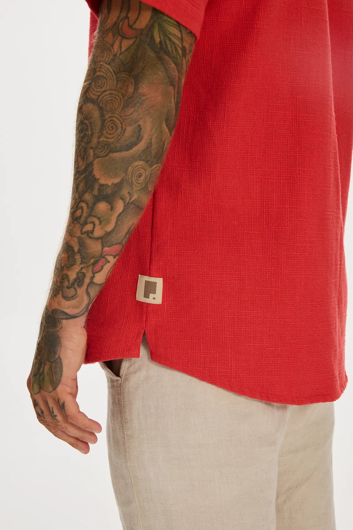 color-red