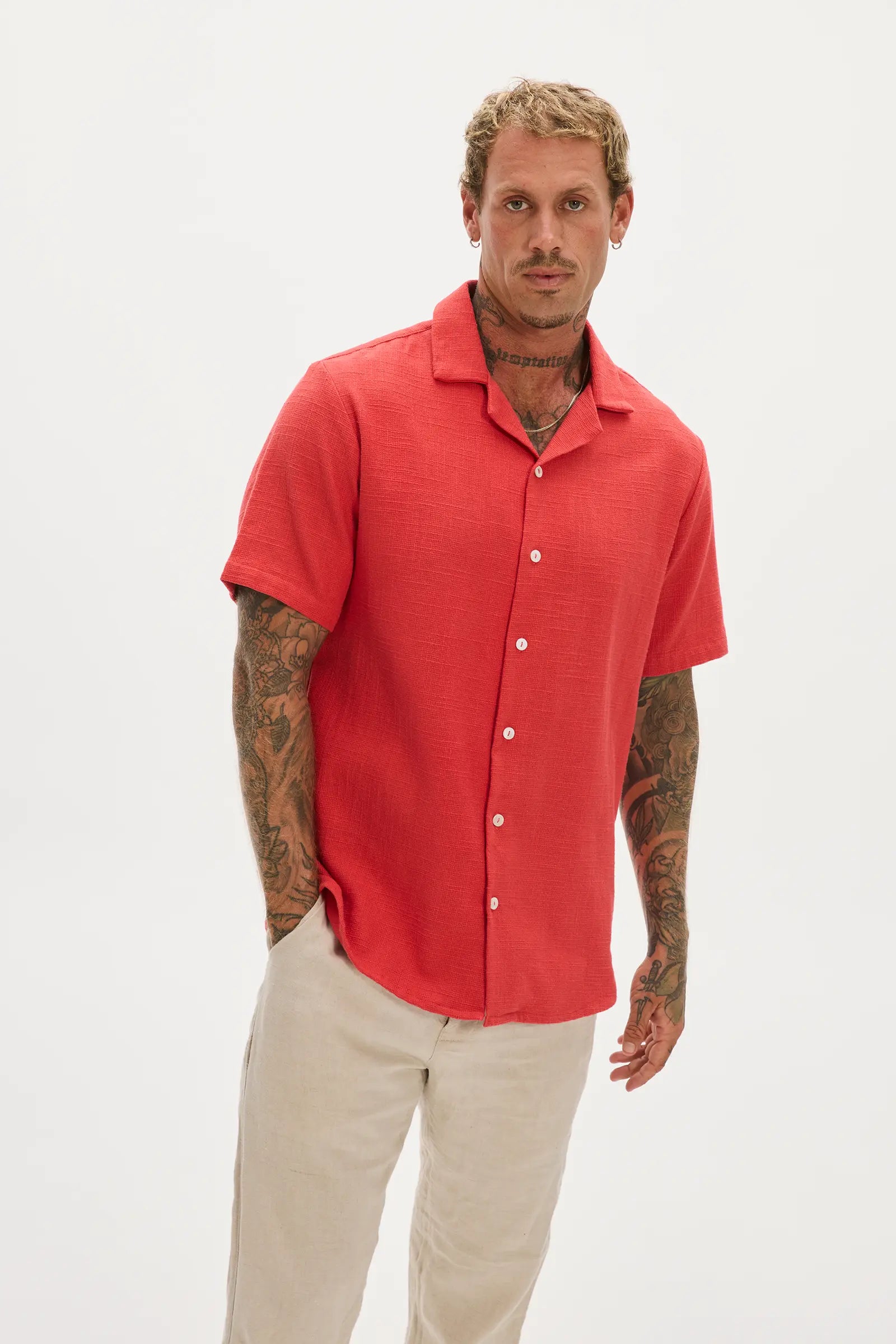 color-red